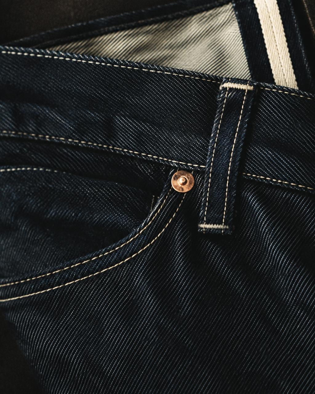 BRAND ARCHIVE 01